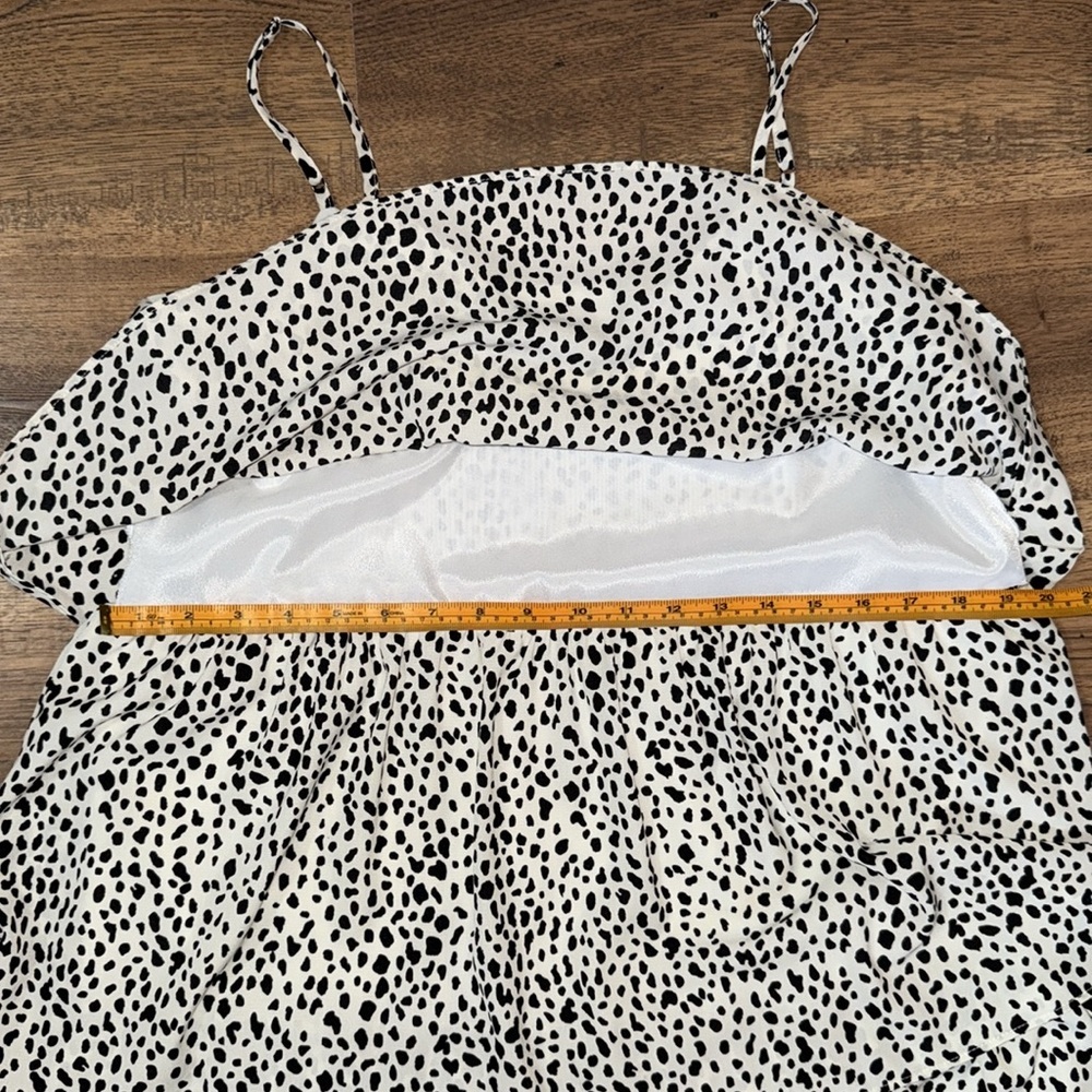 VINE & LOVE Black and White Spotted Dress - Picture 4 of 5